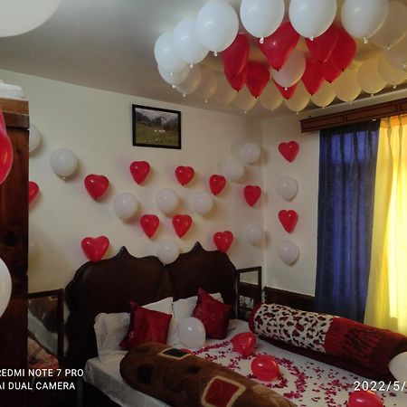 Hotel Magnolia Mallroad Manali المظهر الخارجي الصورة