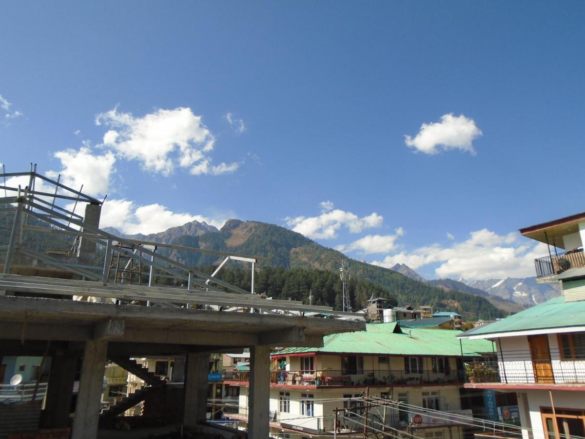 Hotel Magnolia Mallroad Manali المظهر الخارجي الصورة