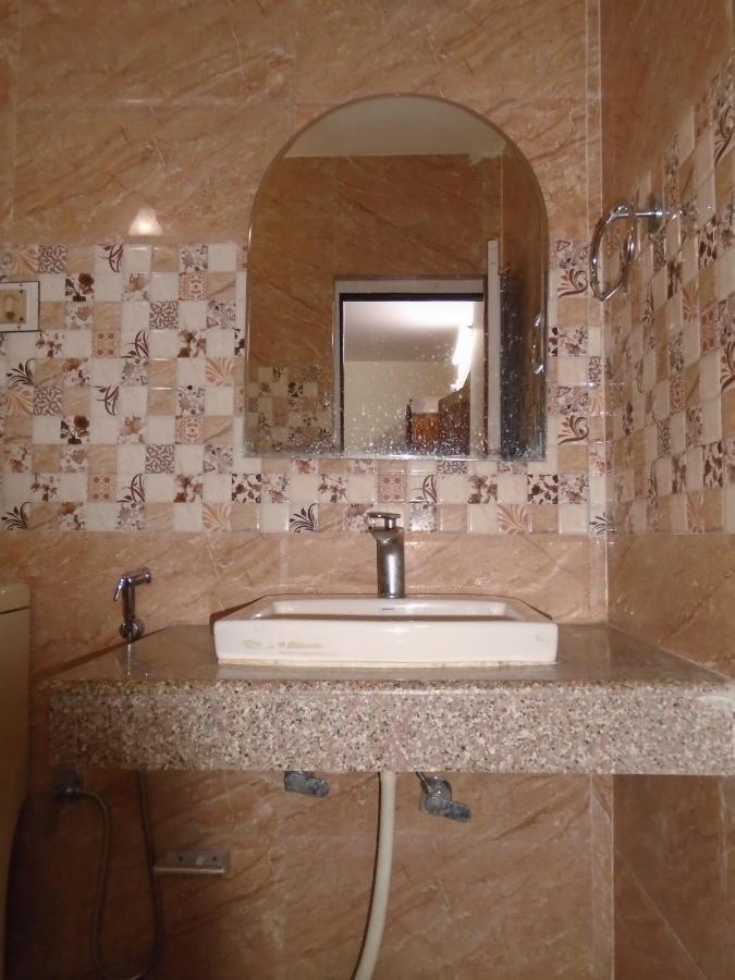 Hotel Magnolia Mallroad Manali المظهر الخارجي الصورة