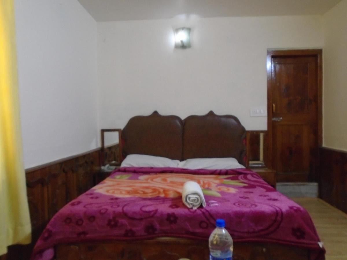 Hotel Magnolia Mallroad Manali المظهر الخارجي الصورة
