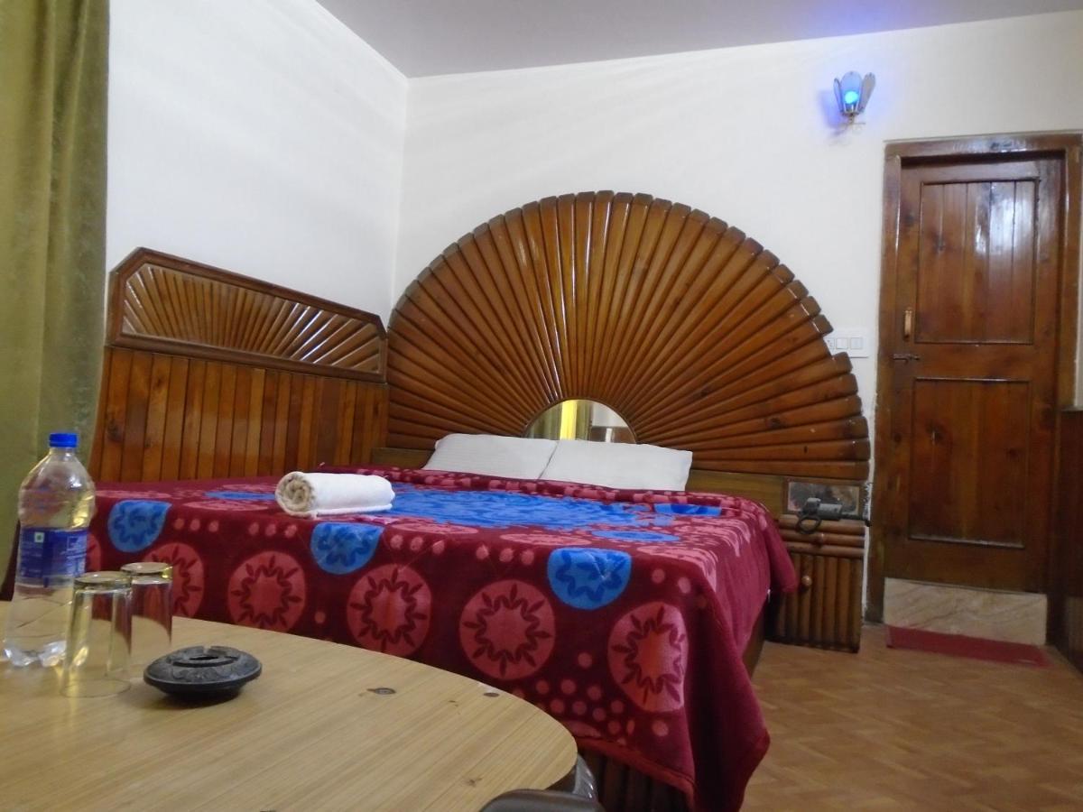 Hotel Magnolia Mallroad Manali المظهر الخارجي الصورة