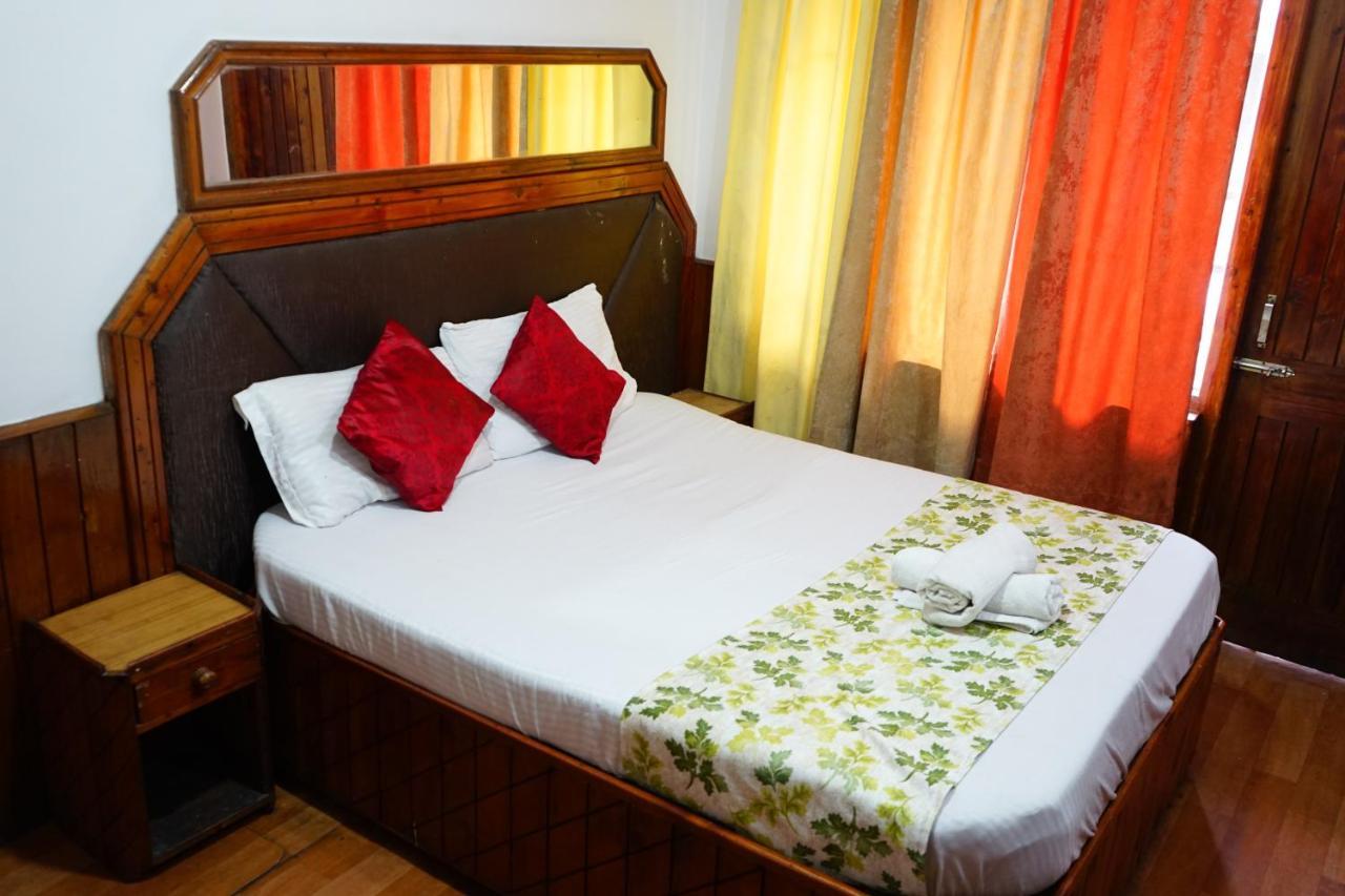 Hotel Magnolia Mallroad Manali المظهر الخارجي الصورة